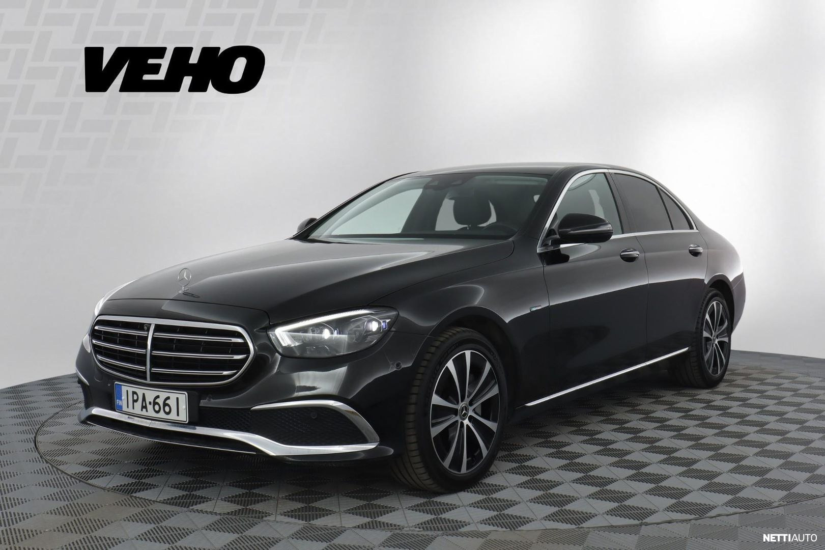 Mercedes-Benz E