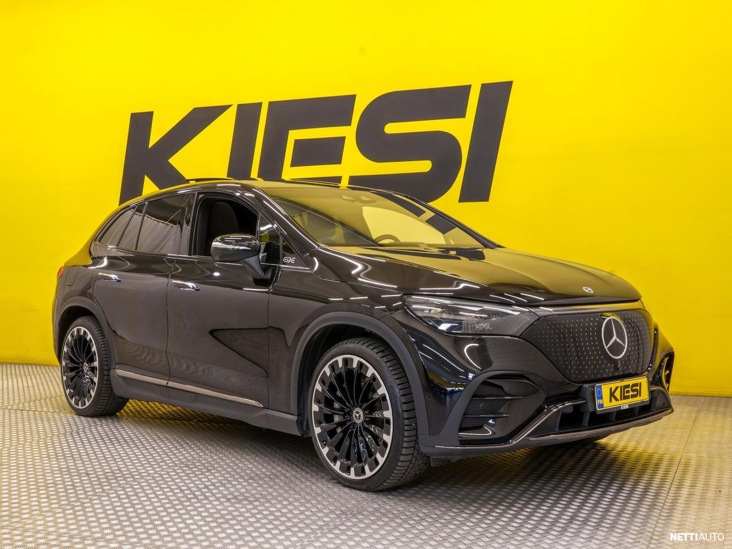 Mercedes-Benz EQE SUV