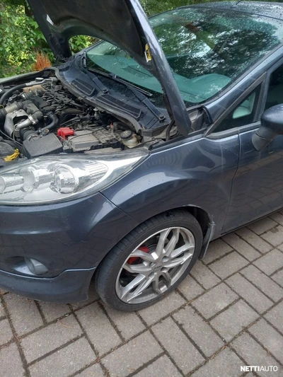 Ford Fiesta Sport 1,6TDCi 90hv Sport 2010, photo 2/14