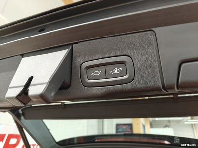 Volvo XC60 2023, photo 6/34