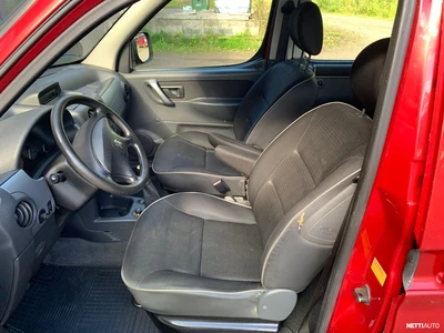 Peugeot Partner Wagon XT 1,6 2005, kuva 7/12