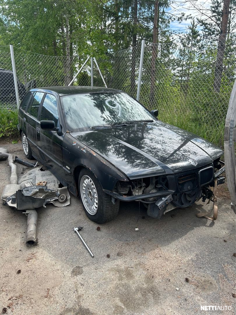 BMW 325