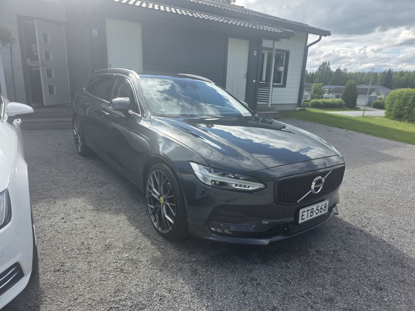 Volvo V90