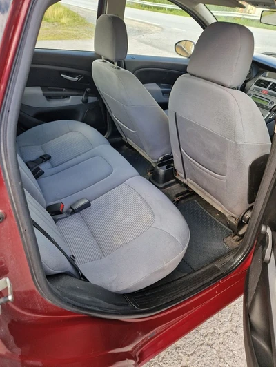 Fiat Linea Dynamic 1,4 8v 77hv Bensiini 2010, kuva 5/11