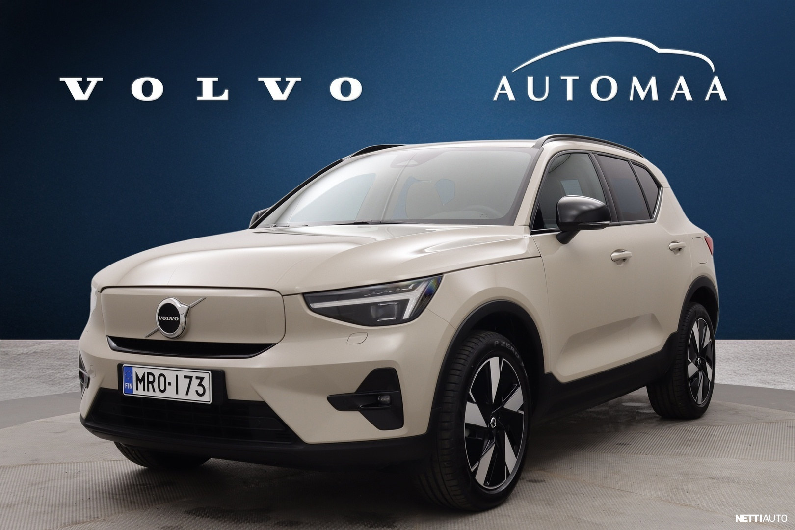 Volvo EX40