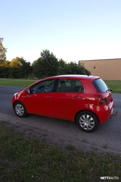 Toyota Yaris 2009, photo 3/10