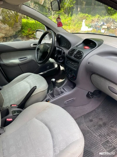 Peugeot 206 S Edition 2004, photo 6/7