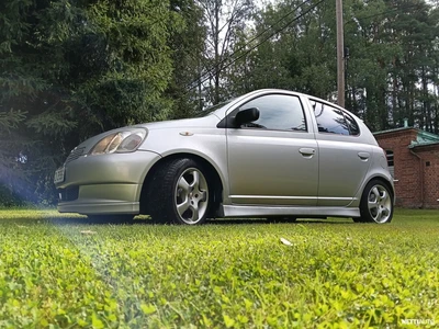 Toyota Yaris luna 2000, photo 2/10