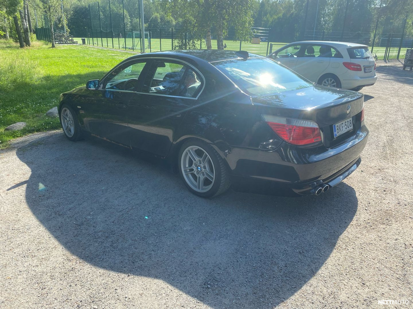 BMW 525