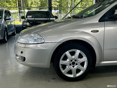 Fiat Croma 2,2 Wagon Aut, Suomiauto 2008, kuva 2/18