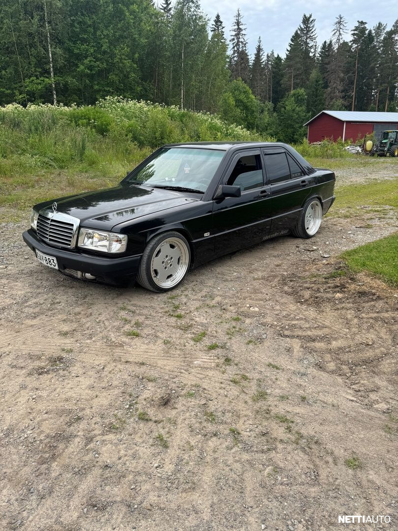Mercedes-Benz 190