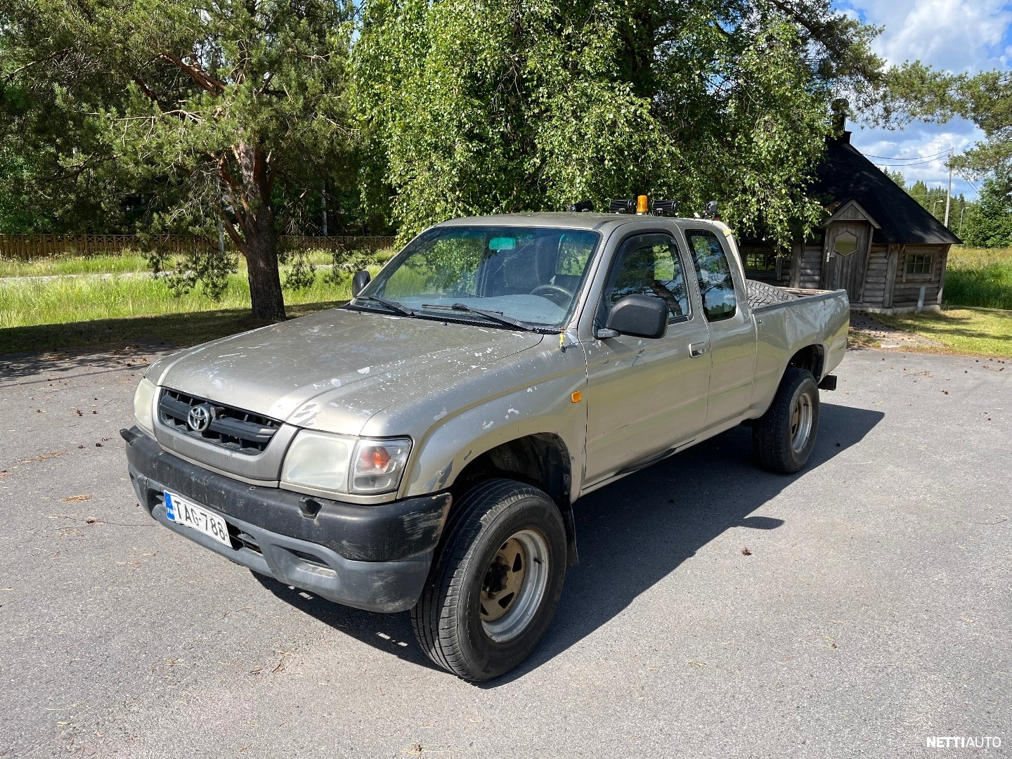 Toyota Hilux