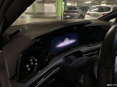 Volkswagen Golf 2022, photo 6/7