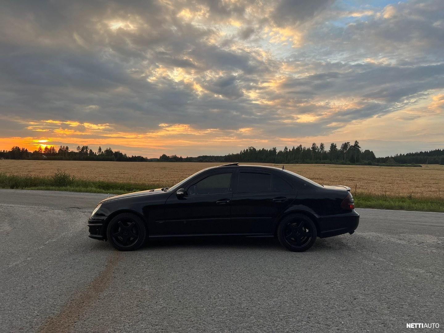 Mercedes-Benz E 320