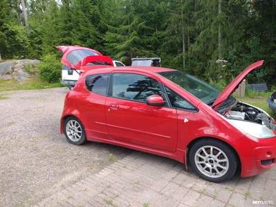 Mitsubishi Colt 2005, photo 1/7