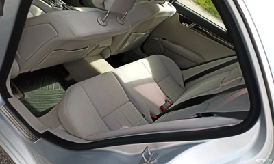 Mercedes-Benz C 200 2010, kuva 5/13
