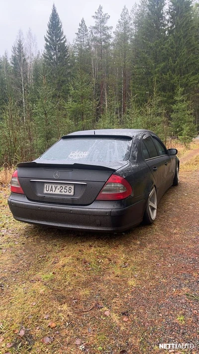 Mercedes-Benz 220 2003, kuva 3/11