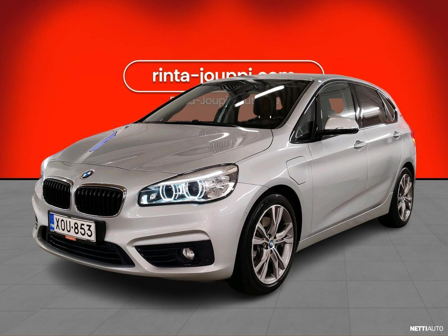 BMW 225