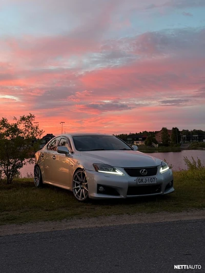 Lexus IS 2005, photo 2/18