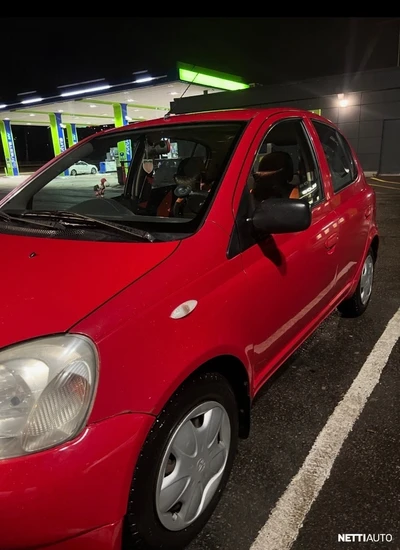 Toyota Yaris 2000, photo 2/8
