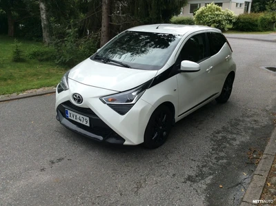Toyota Aygo 1,0 VVT-i Launch Edition 5ov 2018, kuva 4/17