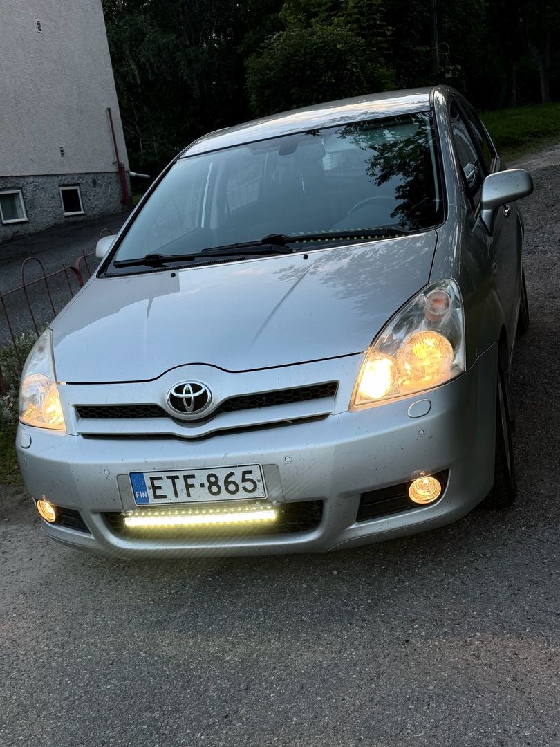 Toyota Corolla Verso