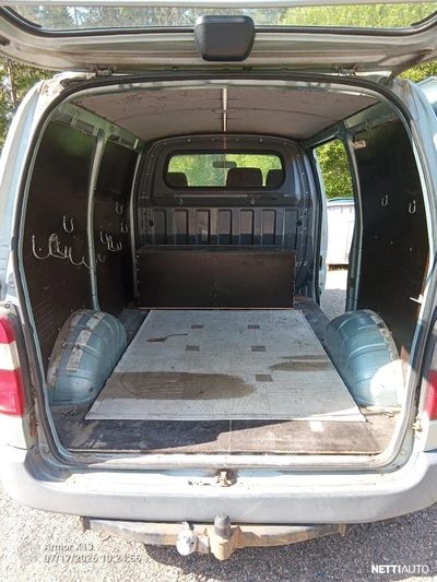 Toyota Hiace 2,4 Dsl lyhyt 1999, photo 5/19