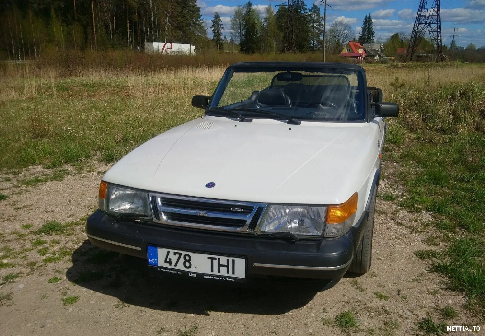 Saab 900