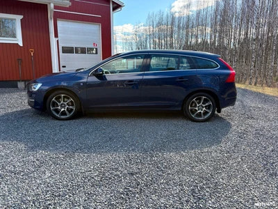 Volvo V60 D4 Ocean Race Business aut 2015, kuva 1/22