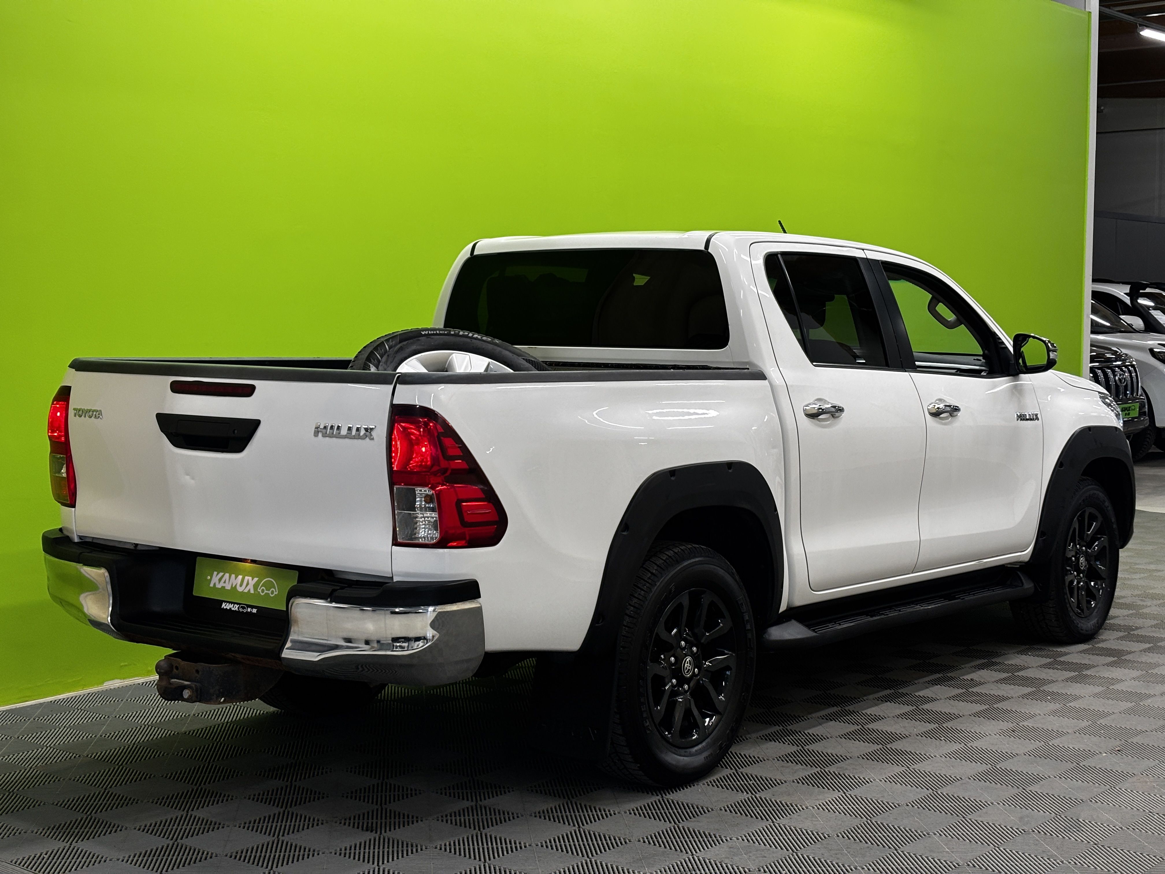 Toyota Hilux 2017, photo 4/28
