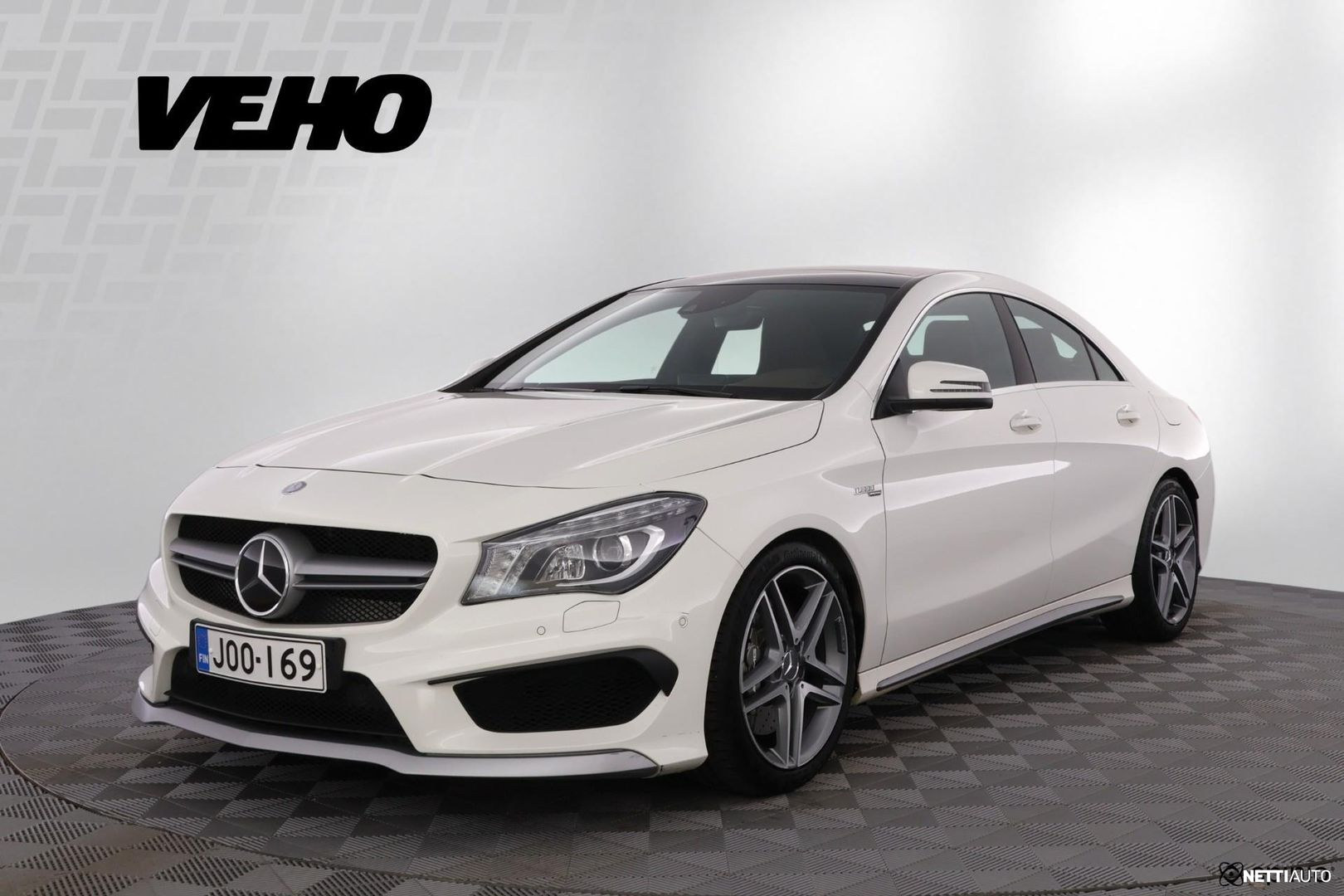 Mercedes-Benz CLA 45 AMG