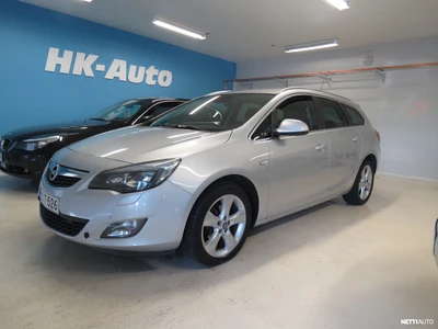 Opel Astra 2012, kuva 1/28