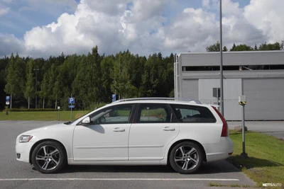 Volvo V50 1,6D DRIVe S/S Classic 2012, kuva 4/16