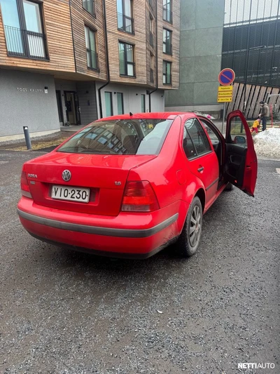 Volkswagen Bora 1999, kuva 2/6