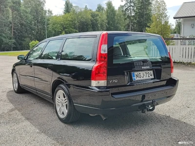 Volvo V70 2.4 170hv Momentum 2005, kuva 3/56