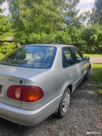 Toyota Corolla 2000, kuva 3/4