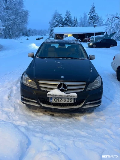 Mercedes-Benz 220 2011, kuva 5/15