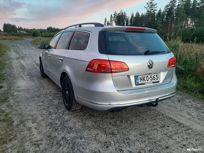 Volkswagen Passat 2012, kuva 2/4