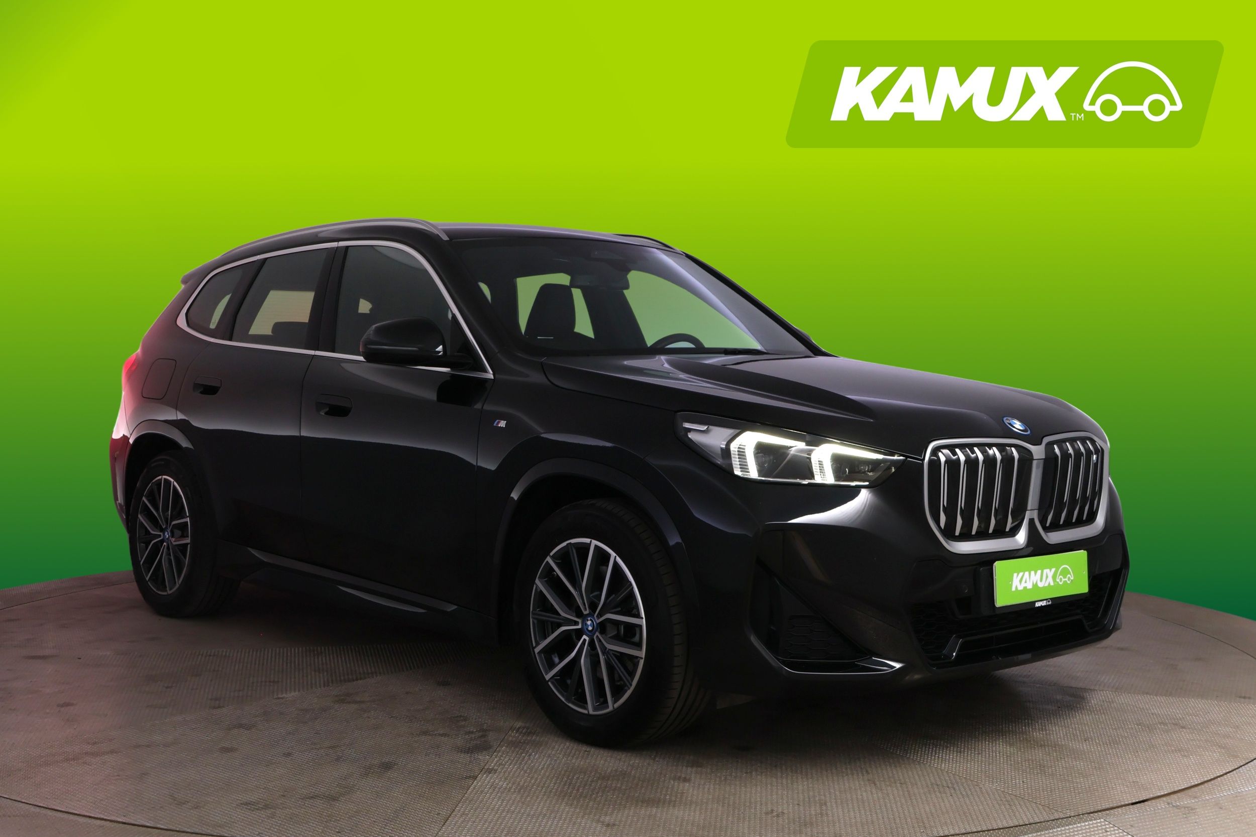 BMW iX1