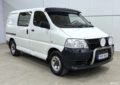 Toyota Hiace 2,5 D-4D 117 5ov 4WD 2008, photo 2/9