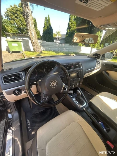 Volkswagen Jetta 2012, photo 5/16