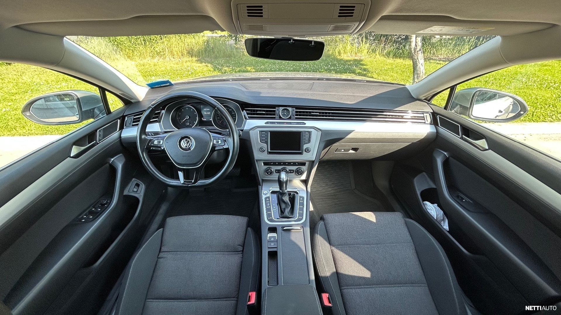 Volkswagen Passat 2017, kuva 2/8