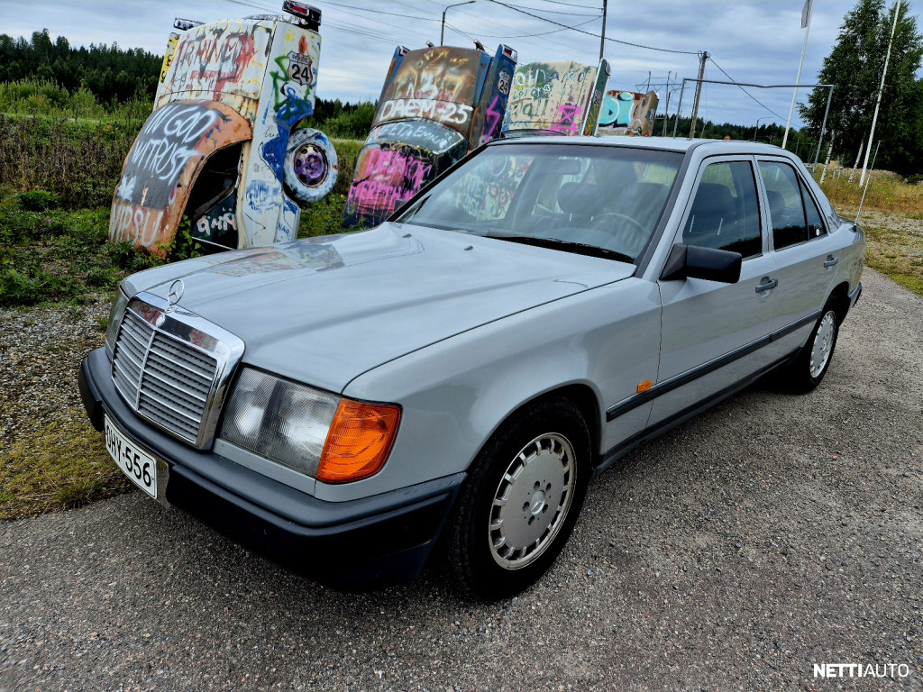 Mercedes-Benz E