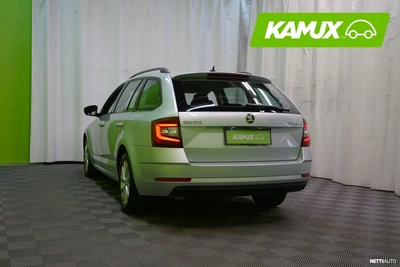 Skoda Octavia 2020, photo 5/10