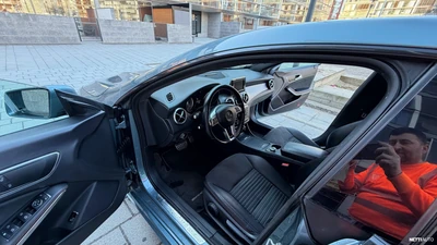Mercedes-Benz CLA 2013, kuva 7/9