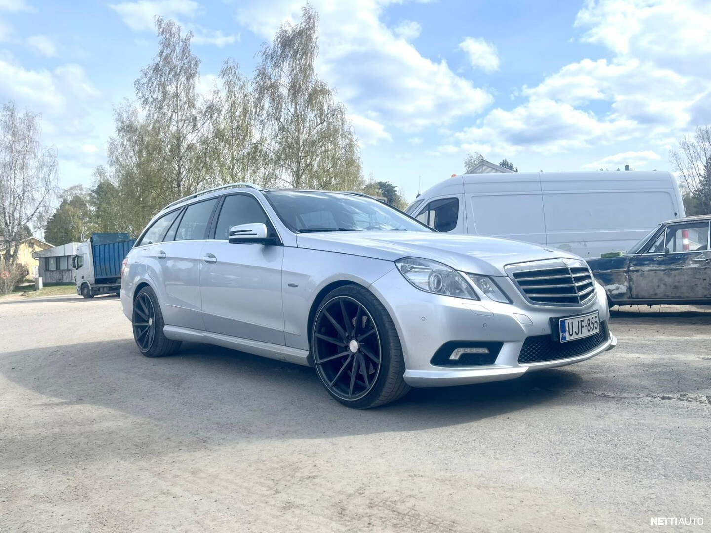 Mercedes-Benz E