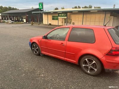 Volkswagen Golf 1,8 GTI Turbo AAC 3d 2000, photo 4/10