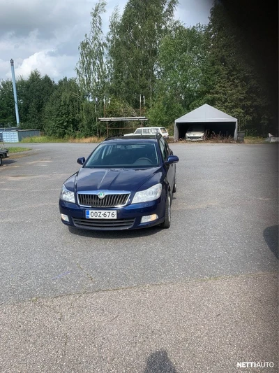 Skoda Octavia 2010, kuva 2/8