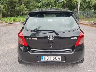 Toyota Yaris 1,3 VVT-i Linea Sol 5ov 2007, kuva 4/22