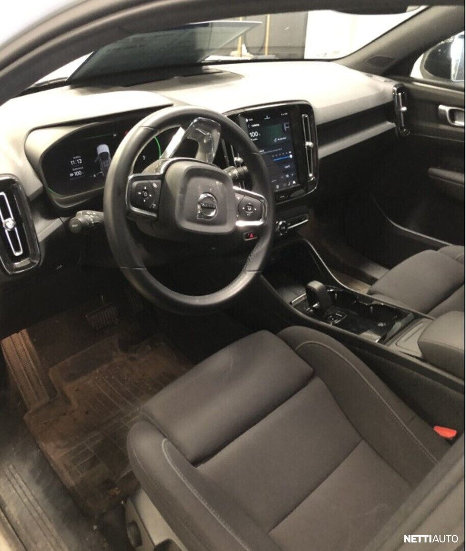Volvo C40 2024, photo 3/3
